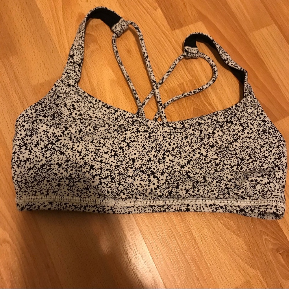 Lululemon sports bra floral design